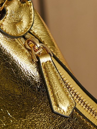 フェンディバッグ細部ディテール